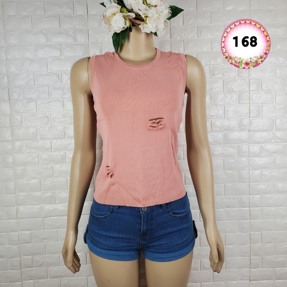 Tops - Small Peach Tattered Stretchy Top – Casual Distressed Fitted Tee